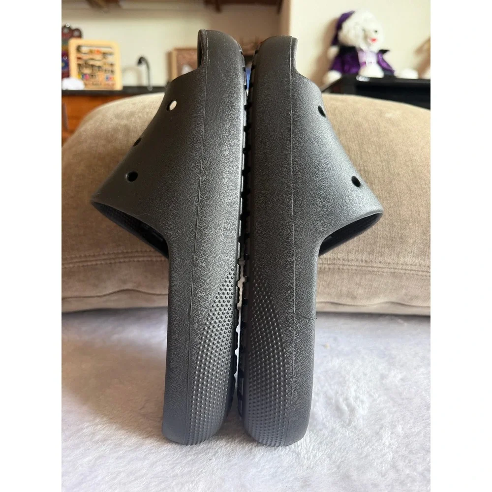 CROCS classic slides